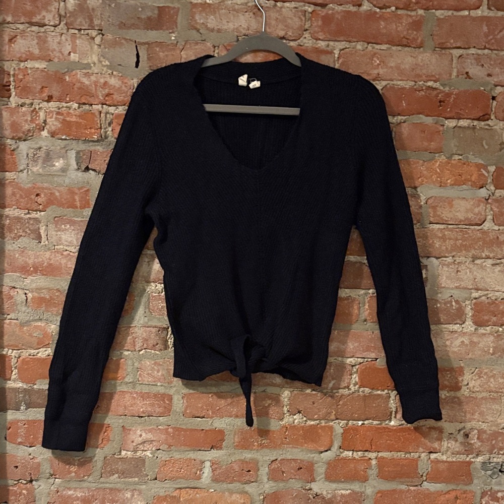 Navy blue V-Neck Tie-Front Sweater Top